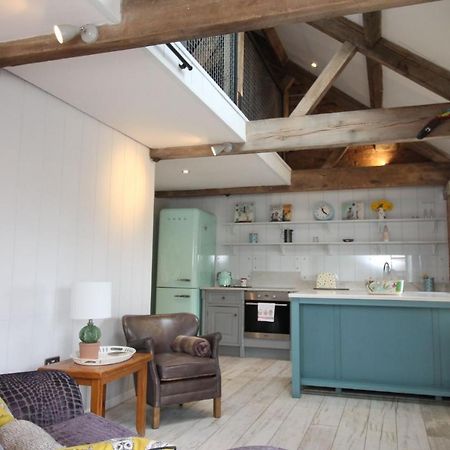 The Hayloft - Cheshire Crewe Exterior foto