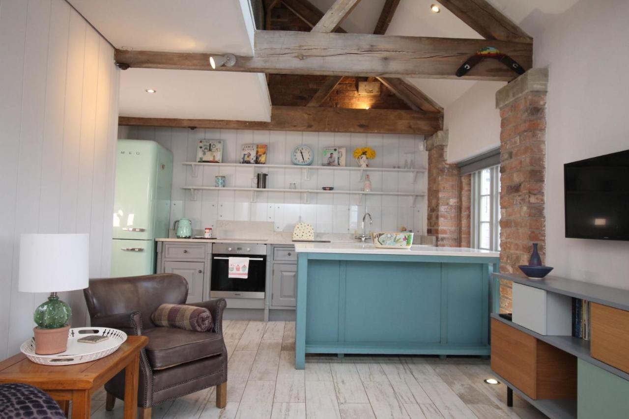 The Hayloft - Cheshire Crewe Exterior foto
