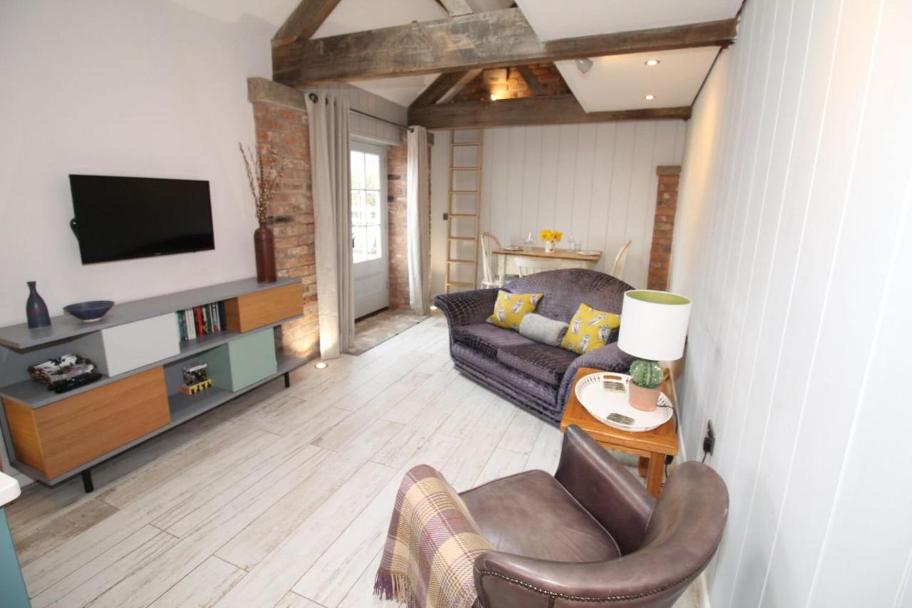 The Hayloft - Cheshire Crewe Exterior foto